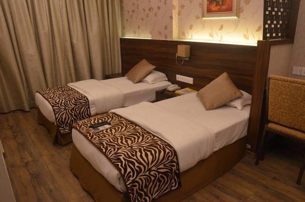Hostel Mumbai By Maharana Inn Dış mekan fotoğraf
