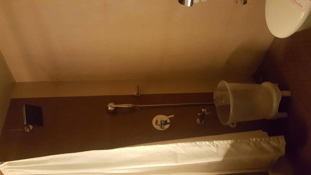 Hostel Mumbai By Maharana Inn Dış mekan fotoğraf