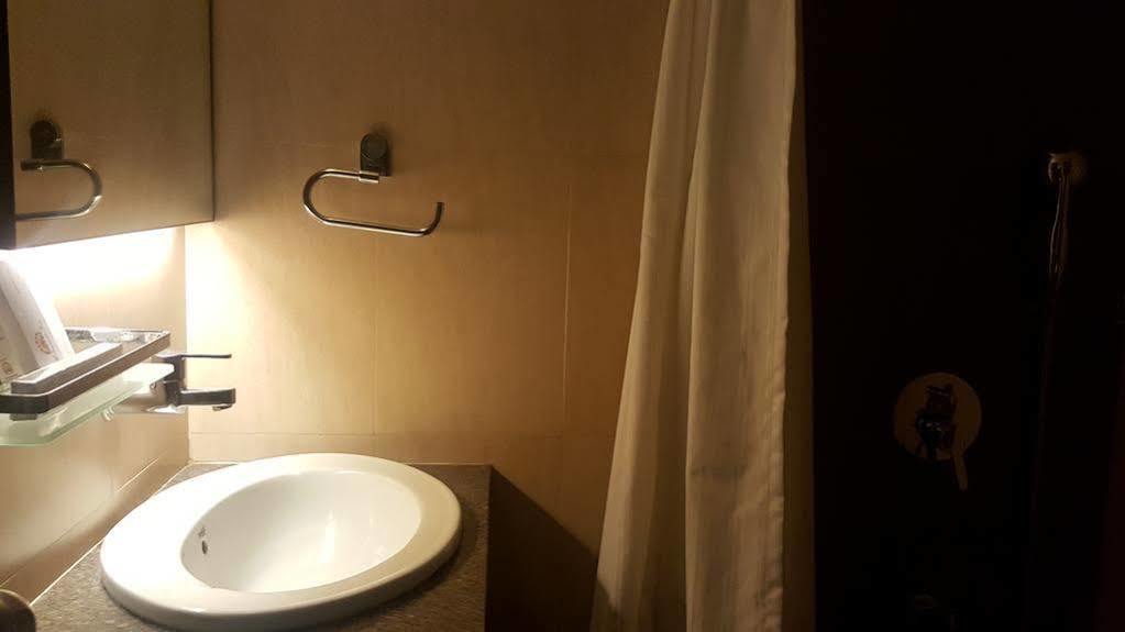 Hostel Mumbai By Maharana Inn Dış mekan fotoğraf
